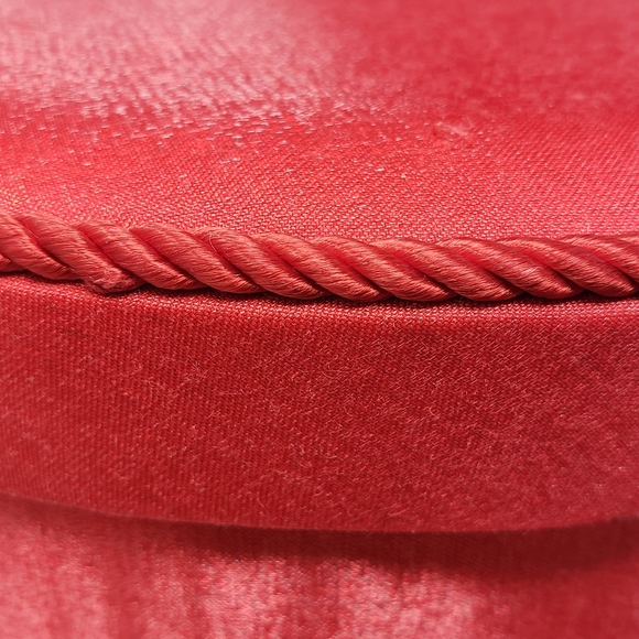 Oval-Shaped Red Storage Box - Picture 11 of 15